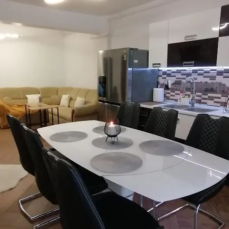 Iris Vivo Mall Apartmán